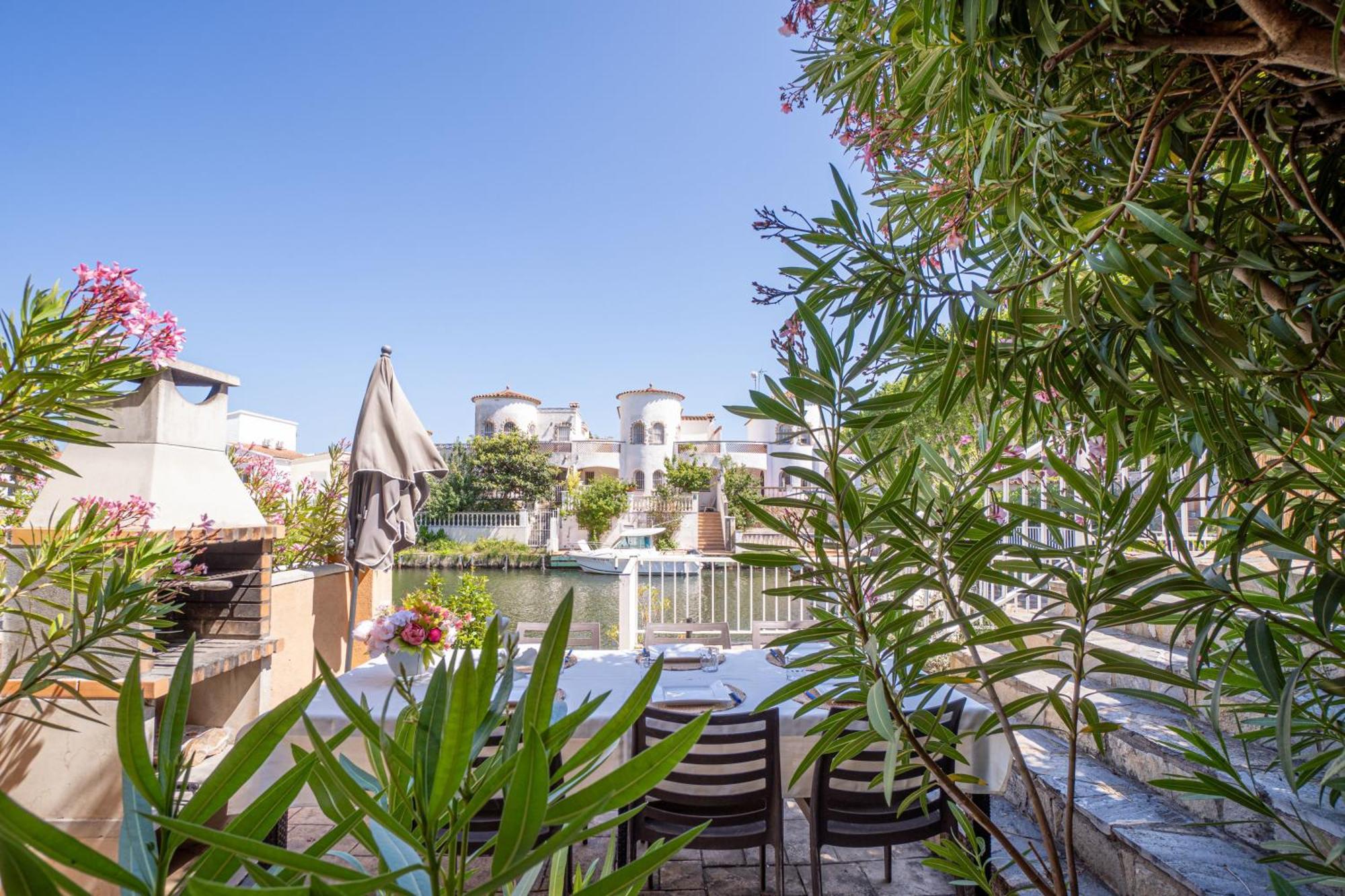 Jouvacations Villa Freser Empuriabrava Bagian luar foto